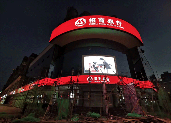 3M燈箱布VS噴繪布有哪些優(yōu)勢(shì)？