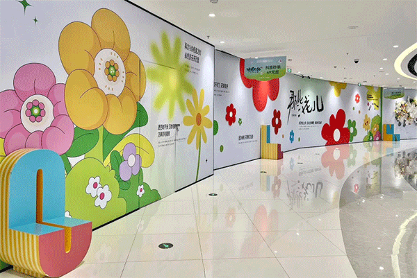 成都室外噴繪和室內(nèi)噴繪有什么區(qū)別？?jī)r(jià)格是多少？